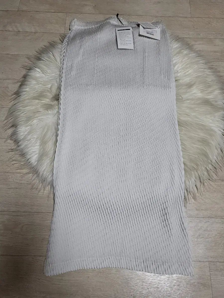 ISSEY MIYAKE イッセイミヤケ スカート プリーツ スカート 白 2 サイズ