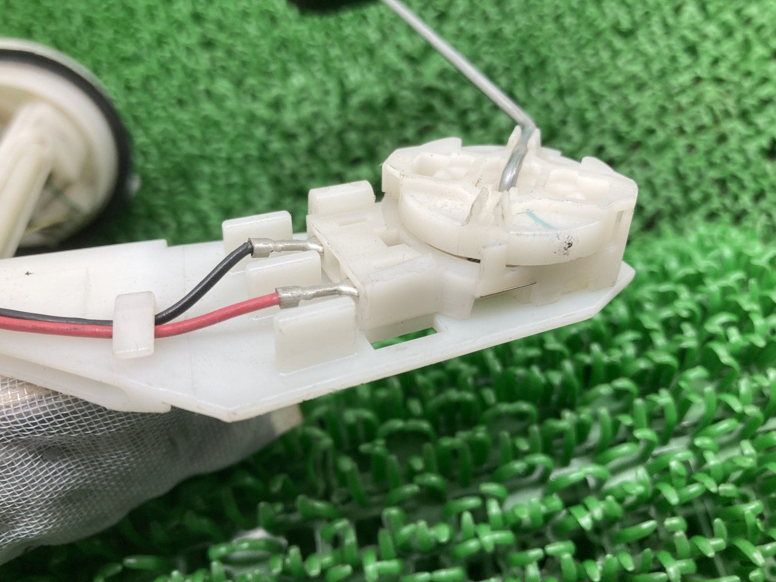 PCX125 フューエルポンプ ホンダ 純正 JF81 フューエルセンサー 燃料ポンプ 修復素材や部品取りに 品薄 品 Zh