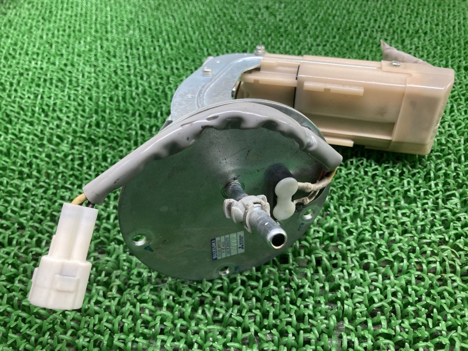 GSX250R フューエルポンプ 15100-48H01 スズキ 純正 バイク 部品 DN11A GW250 GSR250 GJ55D フューエルセンサー vU