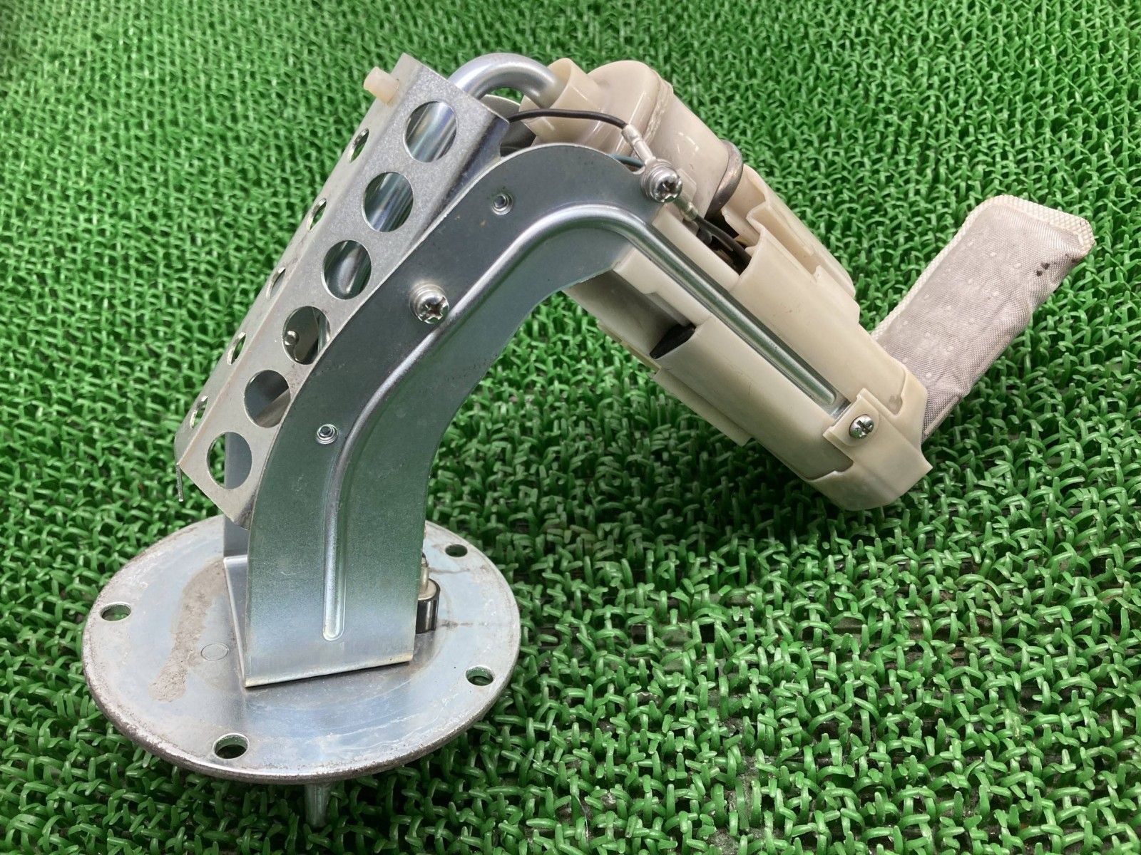 GSX250R フューエルポンプ 15100-48H02 スズキ 純正 バイク 部品 DN11A GW250 GSR250 GJ55D フューエルセンサー An