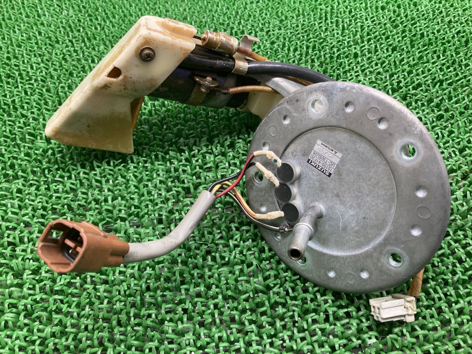 ブルバードC50 フューエルポンプ 15100-41F30 スズキ 純正 VL800B イントルーダークラシック800 フューエルセンサー xN