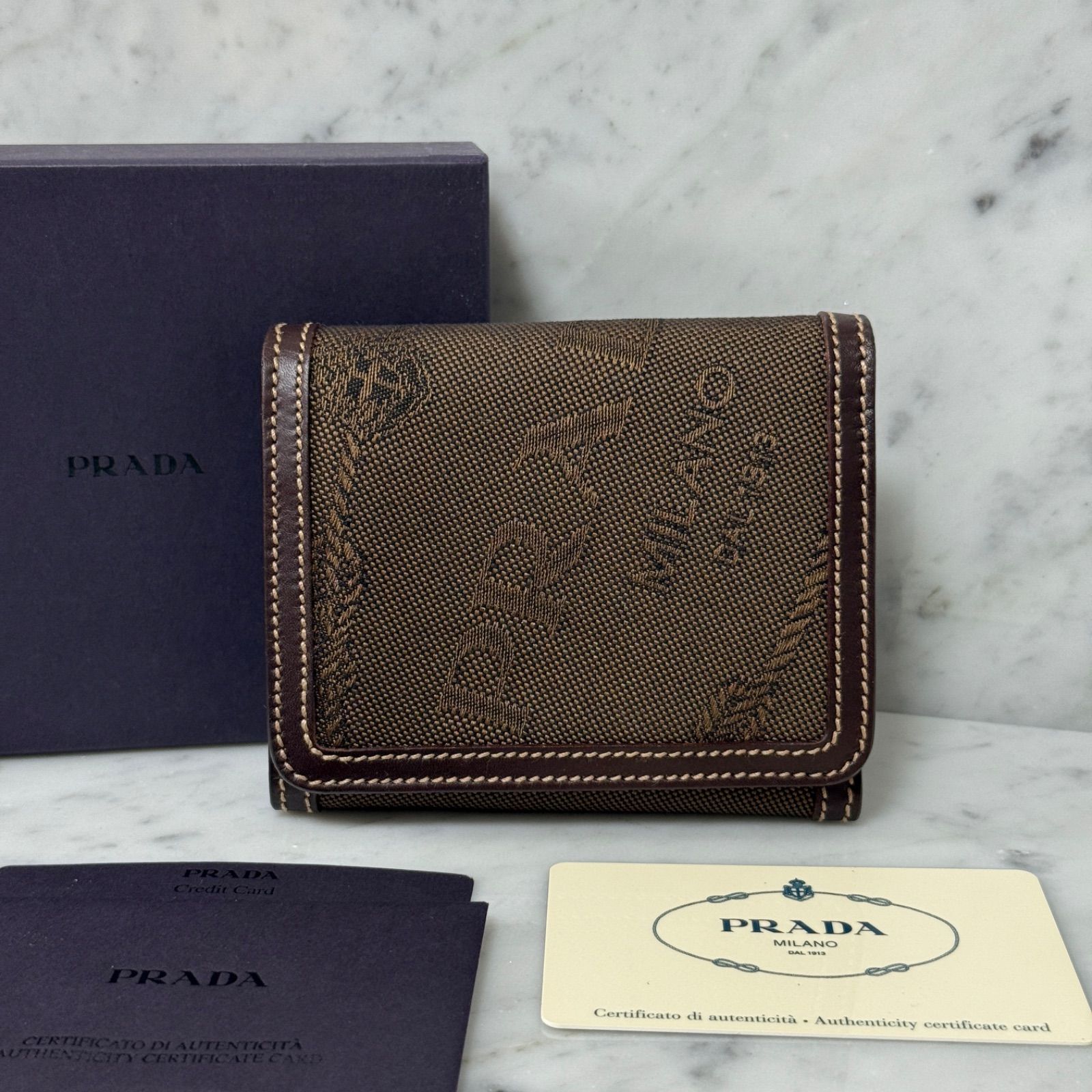 PRADA プラダ 三つ折財布 キャンバス ロゴ レザー コンパクト