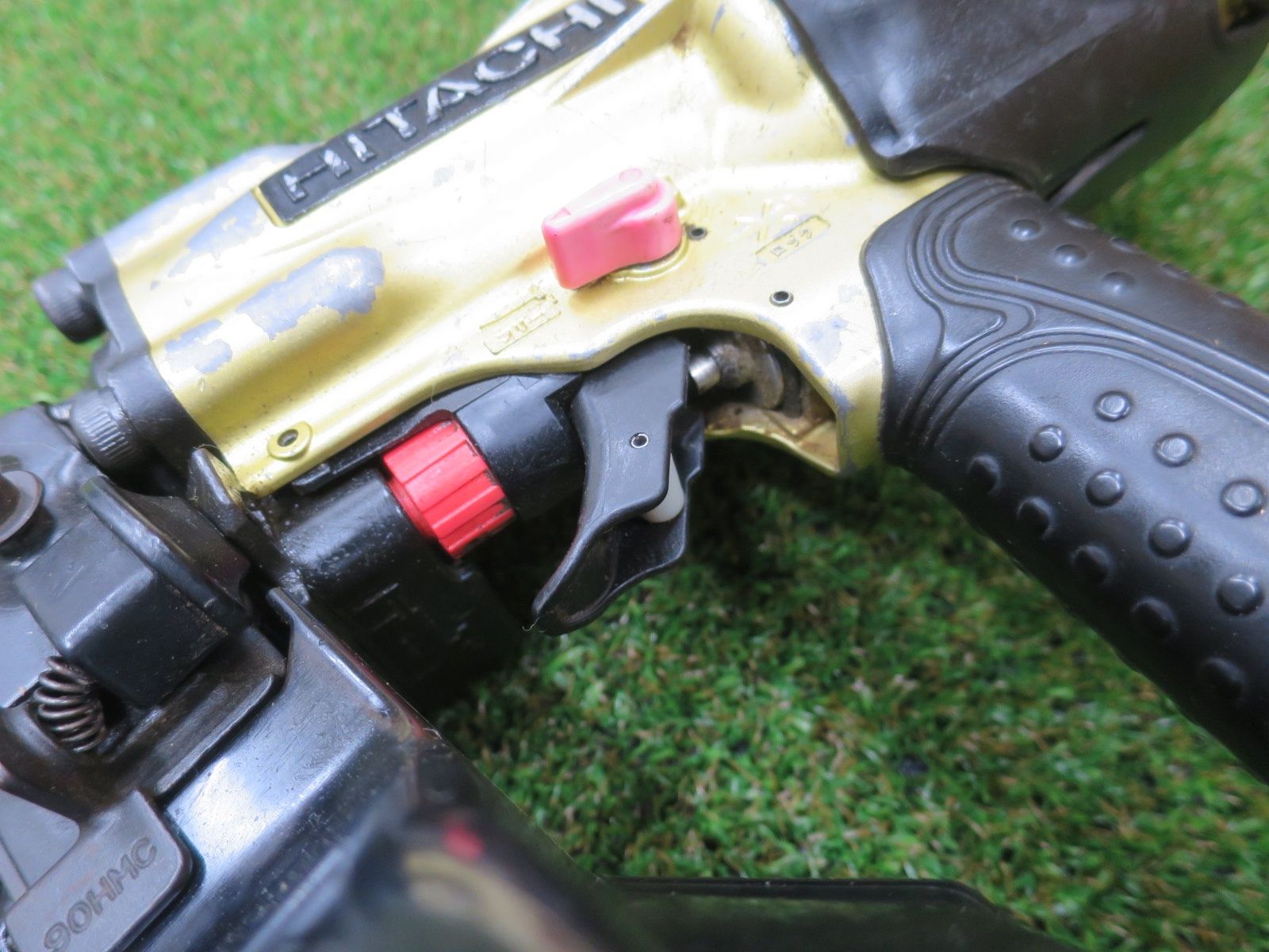 高圧ロール釘打機