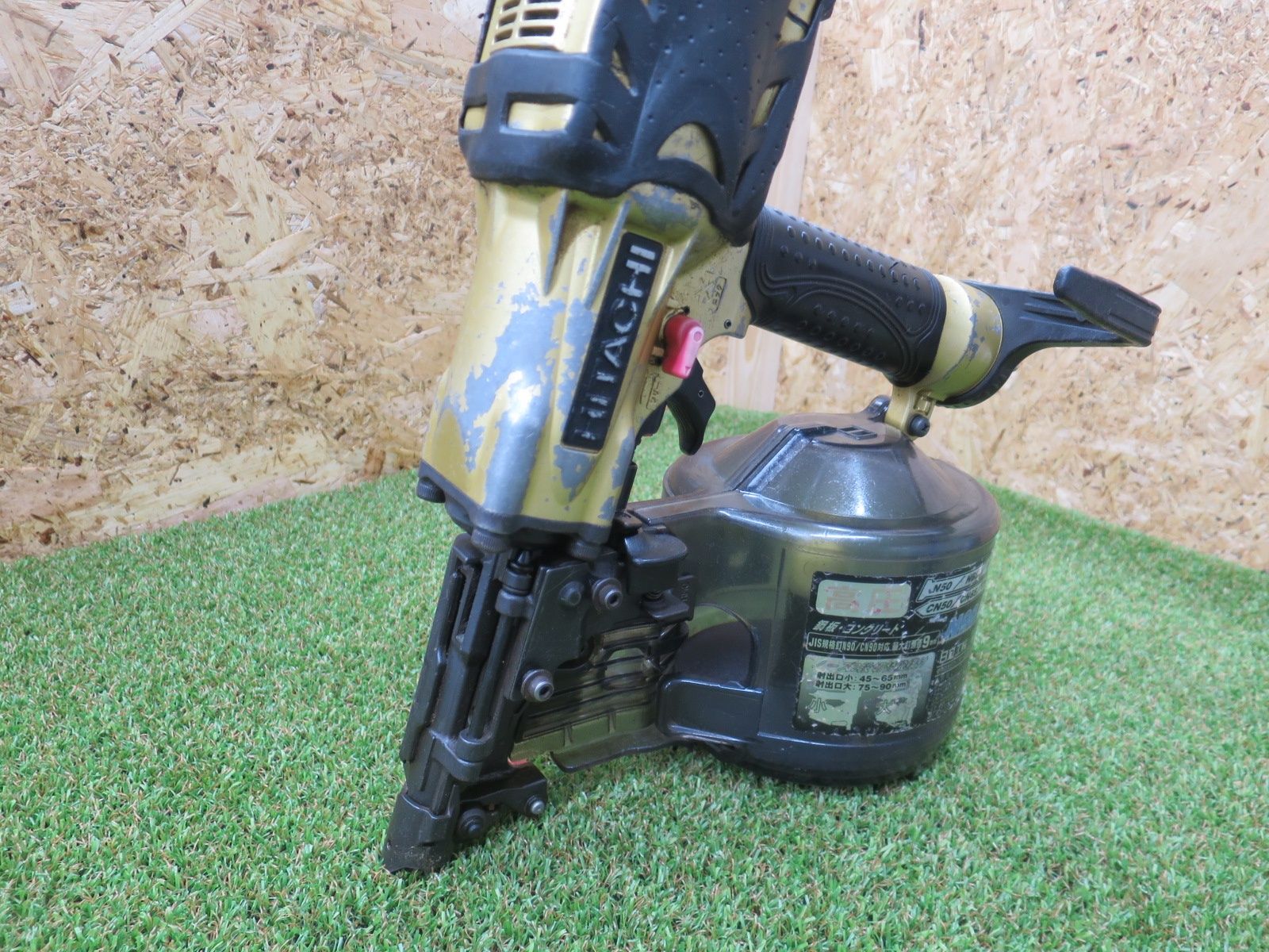 高圧ロール釘打機