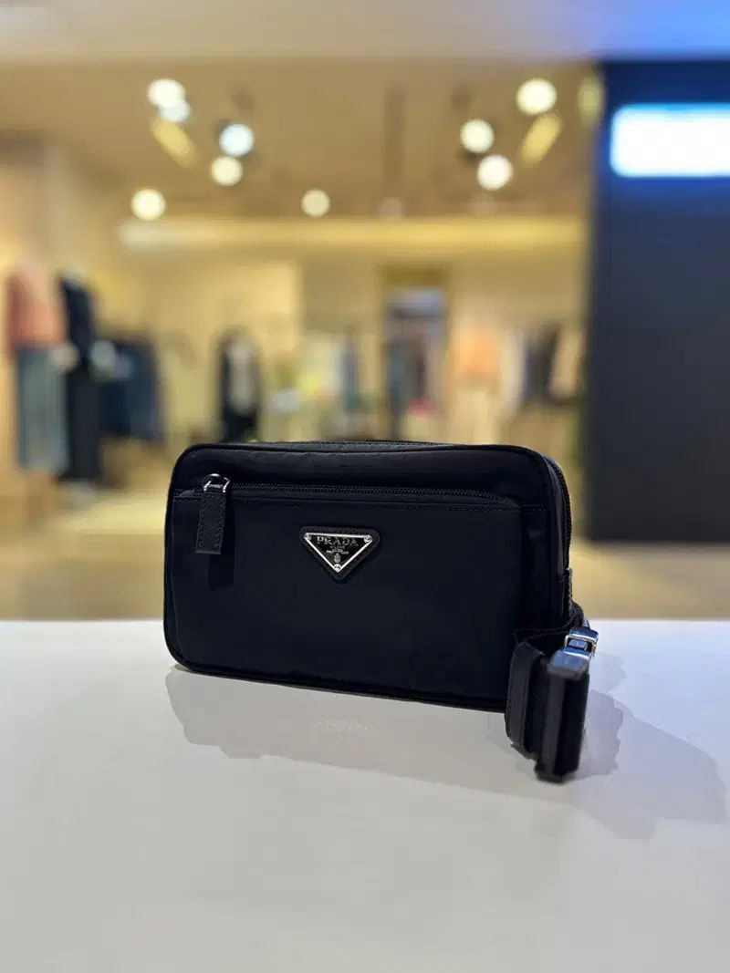 プラダ リナイロン ベルト スリングバック 2VL977