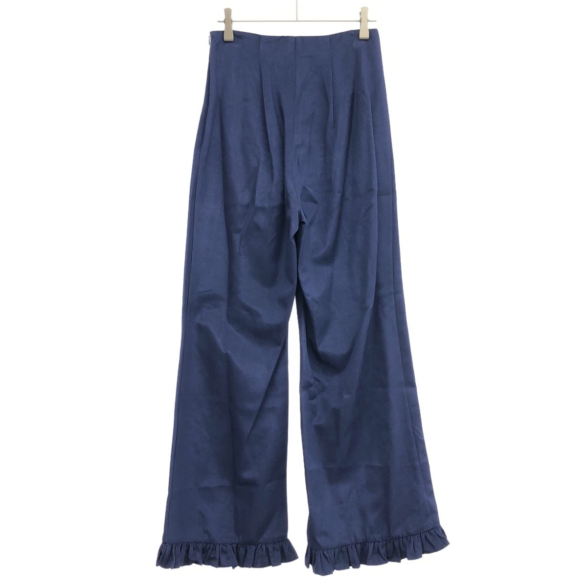 パールボタンペプラムセットアップスーツ