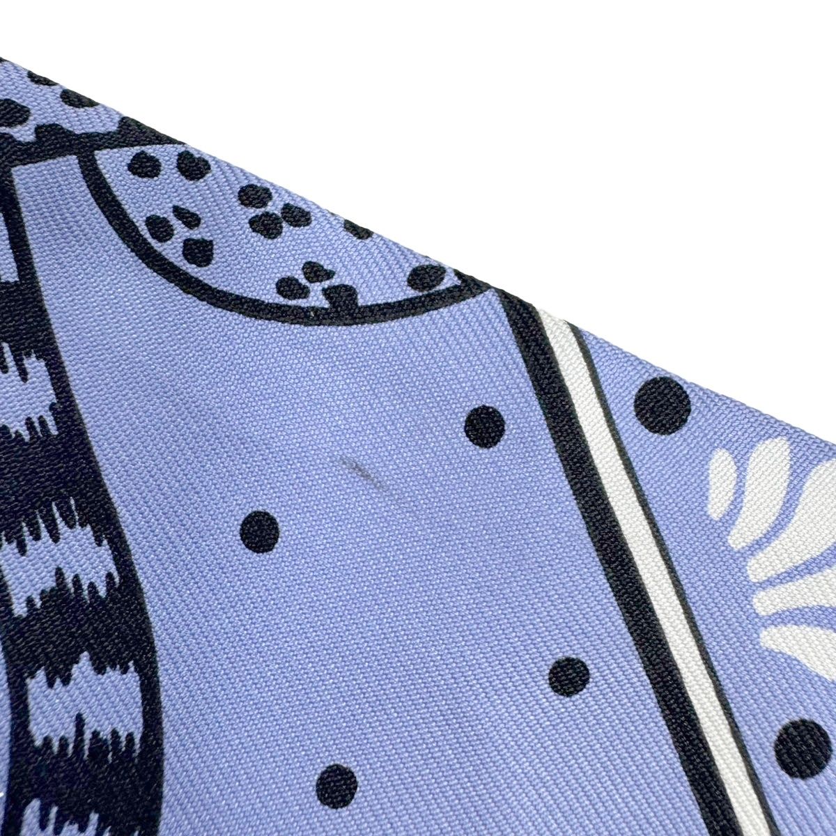 週末SALE HERMES エルメス ツイリー スカーフ レオパード　ブルー　青 週末SALE HERMES エルメス ツイリー スカーフ レオパード ブルー 青