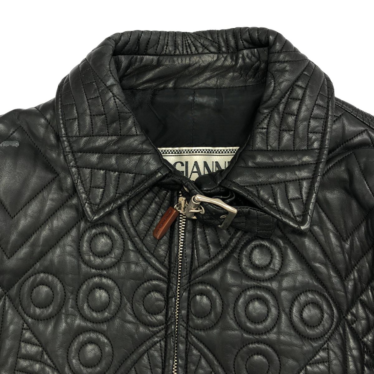 ジャンニ ヴェルサーチ