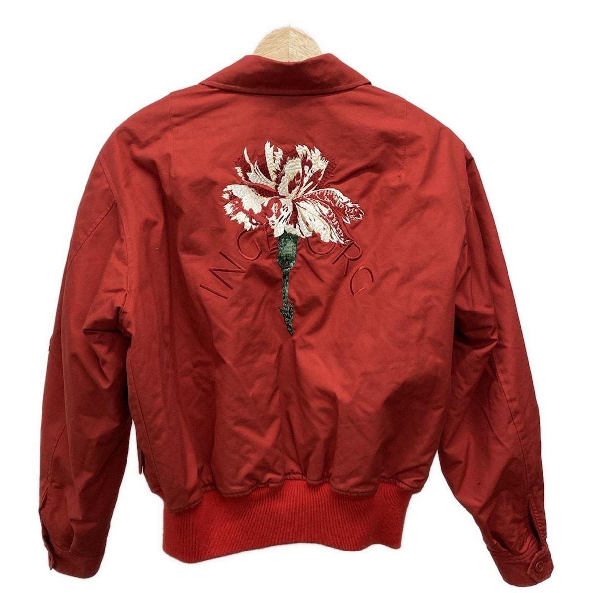 インゲボルグ ♡ フラワー刺繍ジャケット INGEBORG(インゲボルグ) ブルゾン レディース - レッド 長袖/ジップ