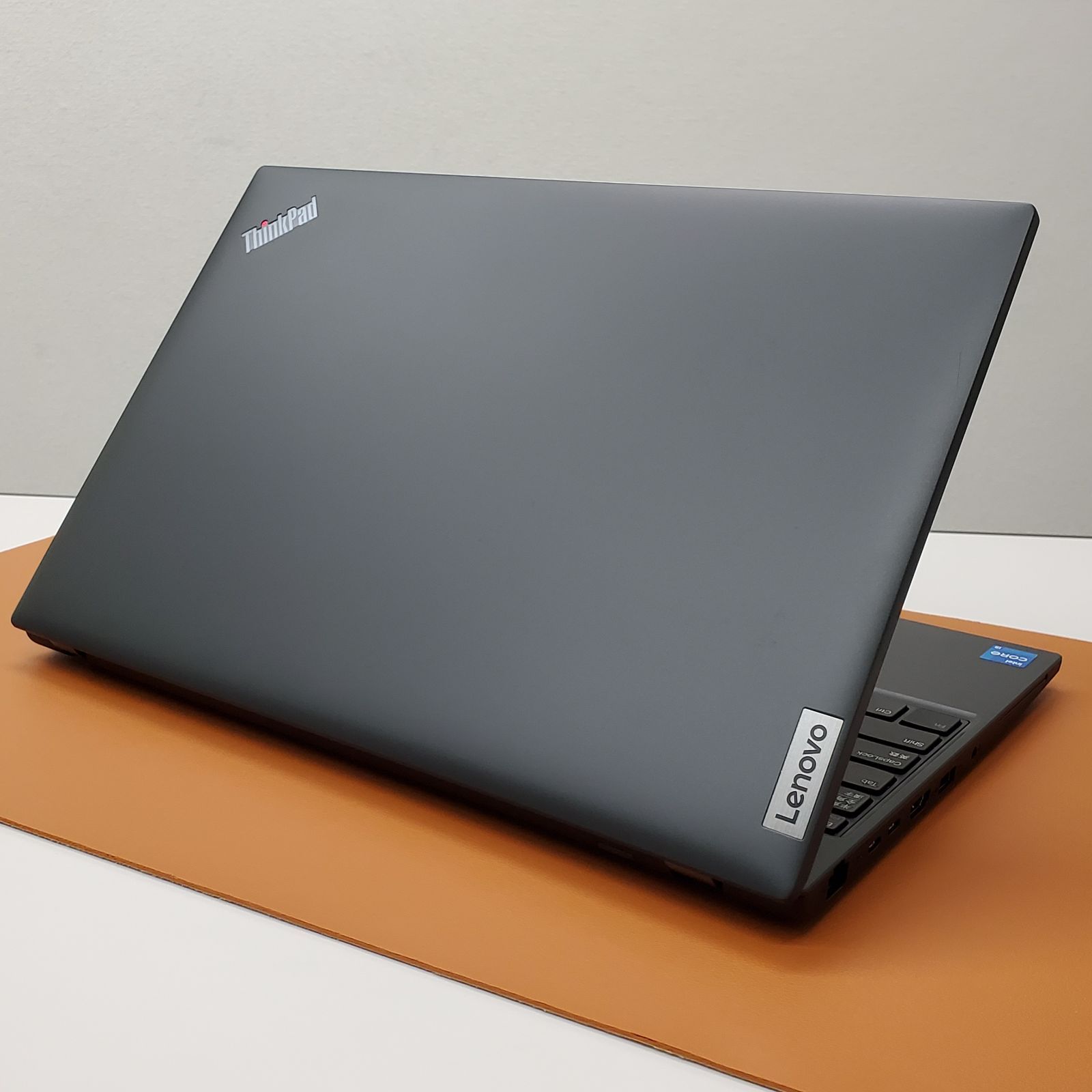 商品番号1996】ThinkPad 15.6型ノートパソコン 2022年製 第12世代Core