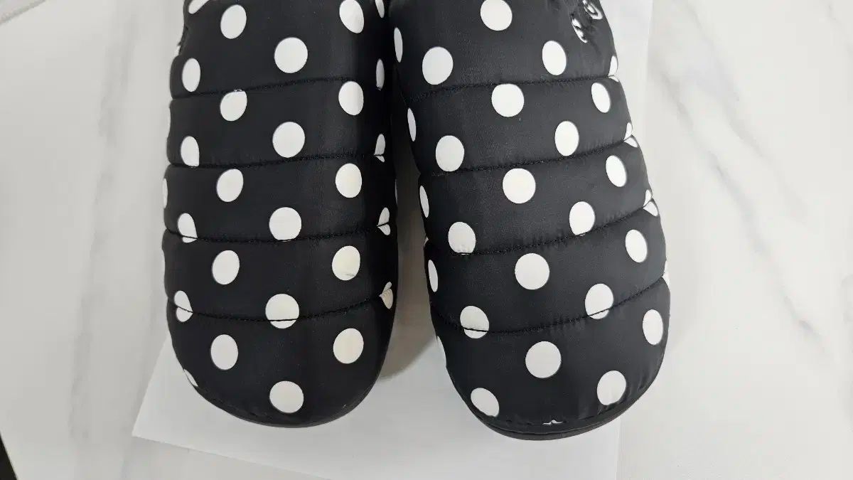 スリッパ 1