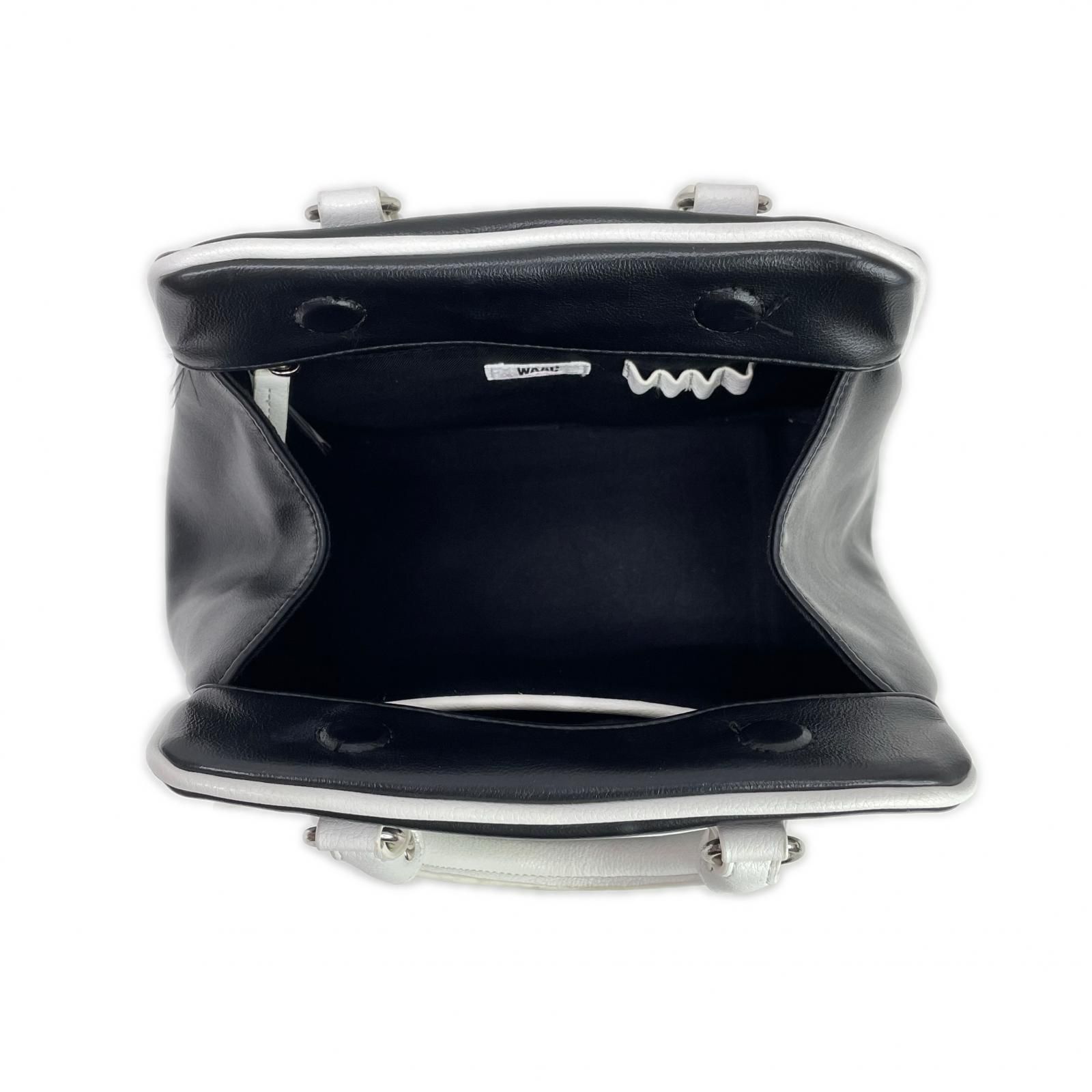 WAACKY ワッキースタッズ