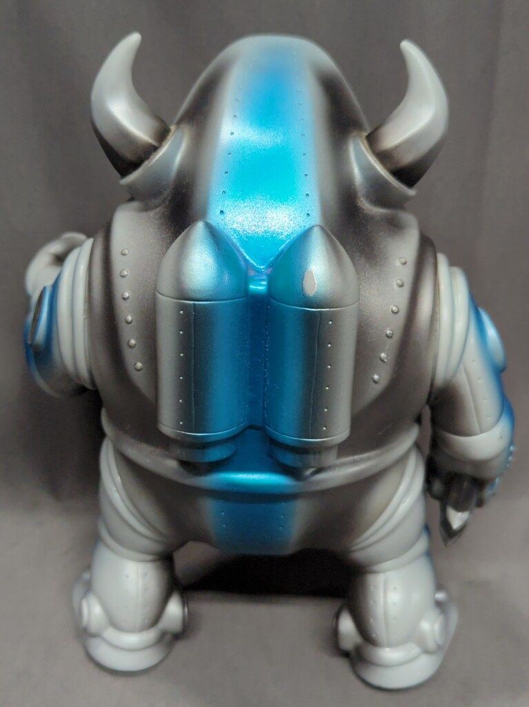 その他 CHOKEHAZRD mecha noxious CHOKE HAZARD MECHA NOXIOUS v0.5 グレー成型/メタ青/赤目 - メルカリ