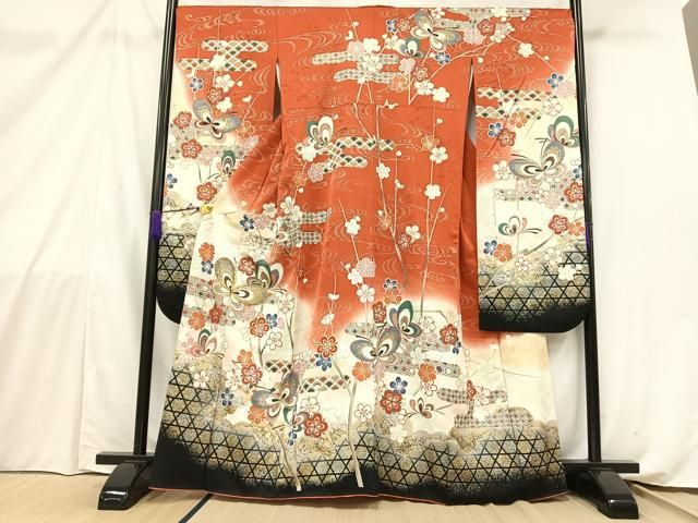 平和屋着物□豪華振袖 駒刺繍 枝花舞蝶文 暈し染め 金銀彩 正絹 逸品