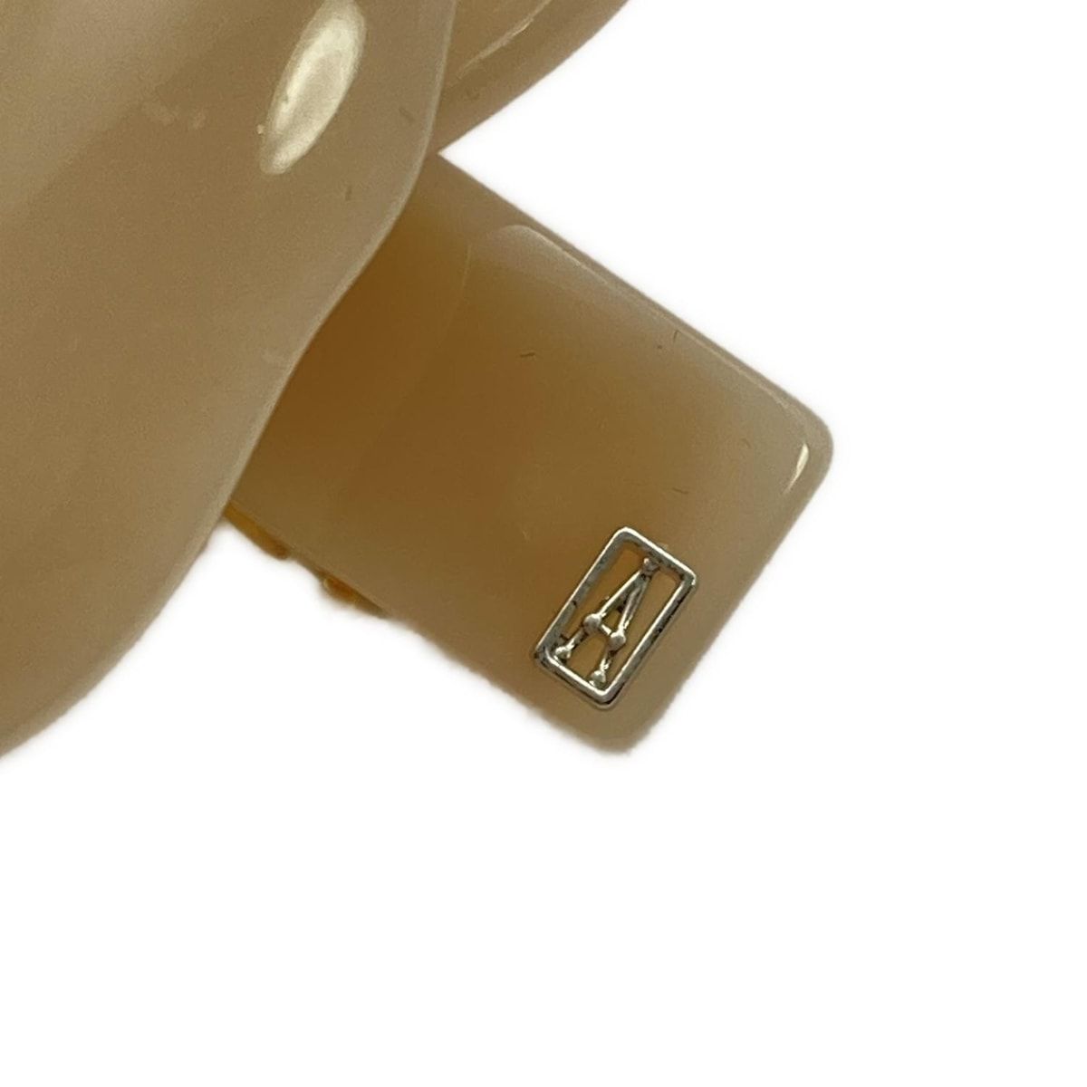 ベージュ ラインストーン