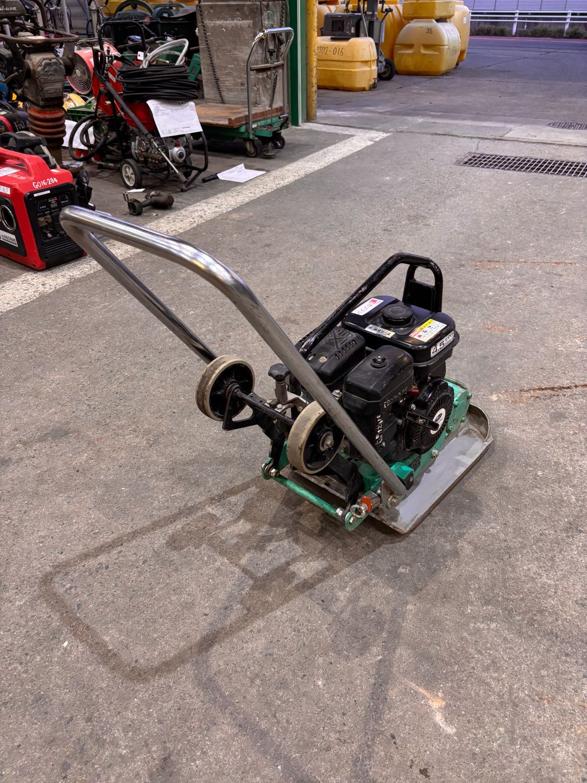 三笠産業 低騒音プレートコンパクター