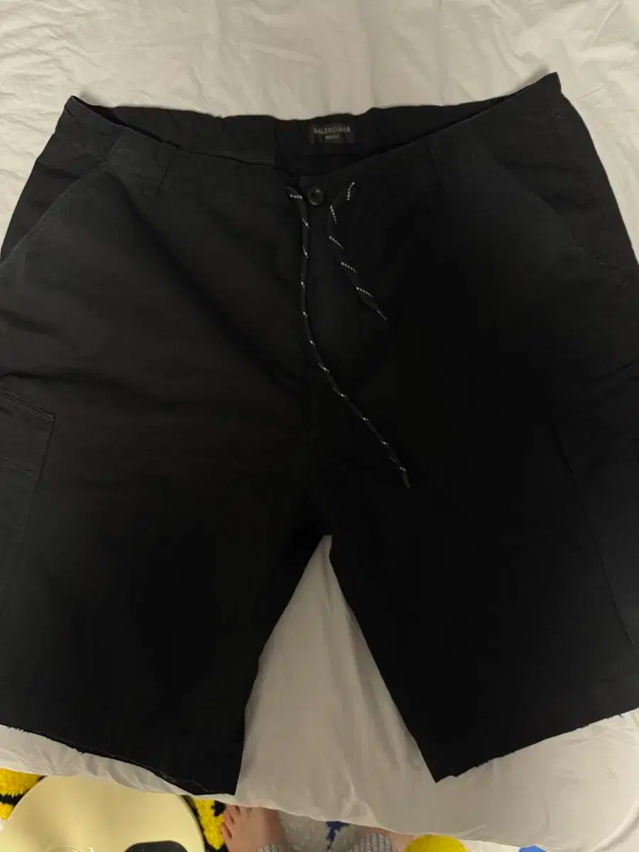 【Balenciaga】ラージカーゴショーツ　XSサイズ Balenciaga】ラージカーゴショーツ XSサイズ - メルカリ