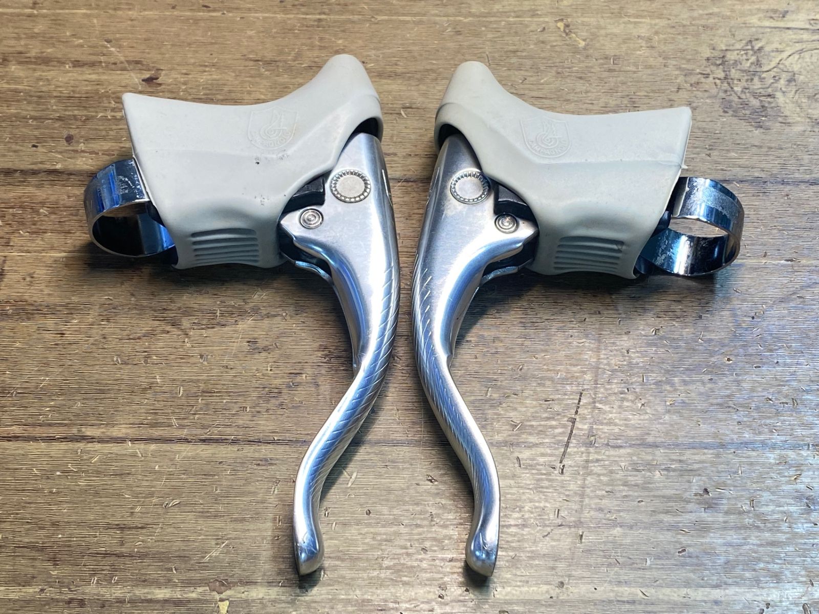 JI606 カンパニョーロ CAMPAGNOLO クローチェダウネ CROCED AUNE ブレーキレバー