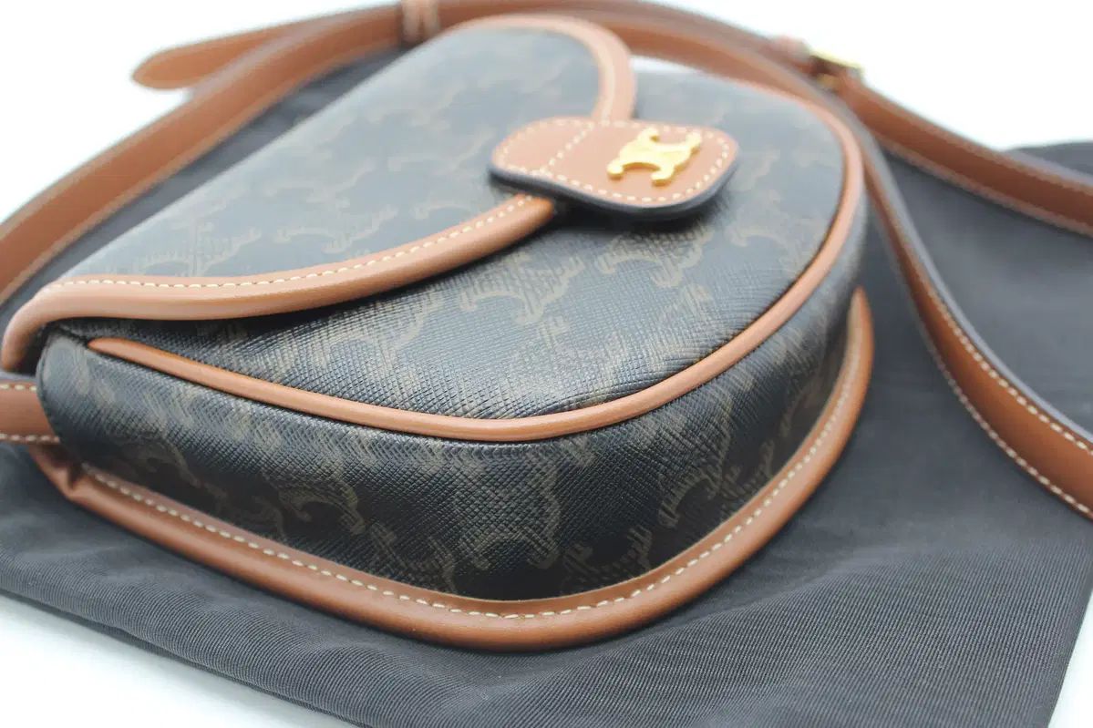 Celine セリーヌ ミニ ベサチェ クロスバック 196702 DECORATOM_COM_BR