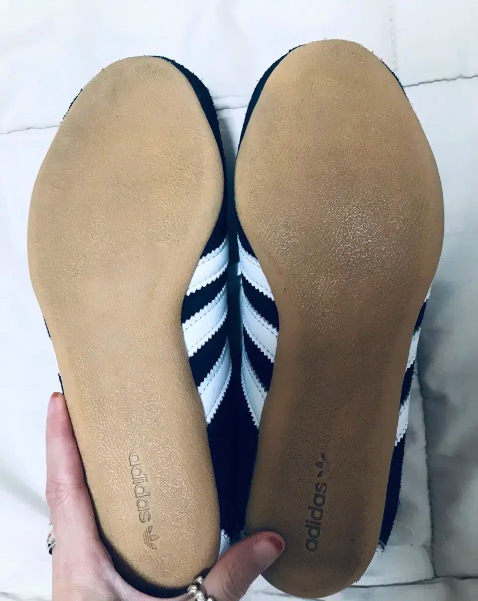 アディダス TOKYO