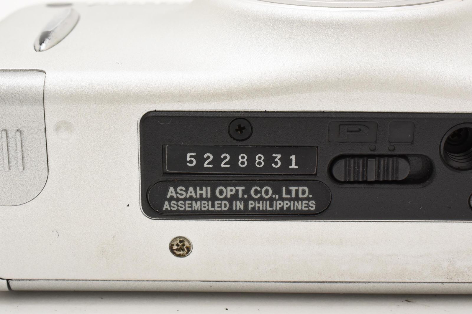 コンパクトフィルムカメラ