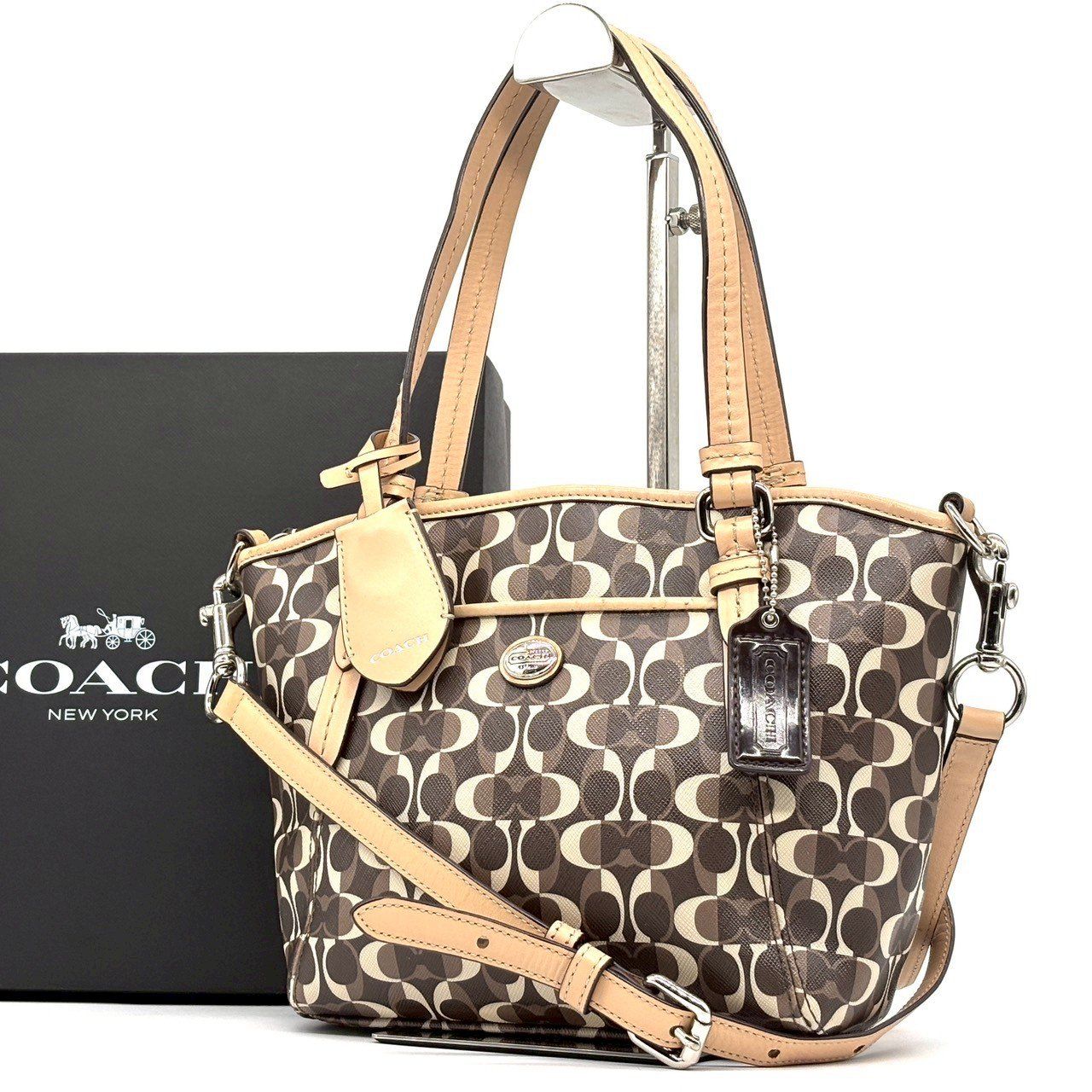 ★美品★ COACH 2WAY PVCレザー ショルダーバッグ シグネチャー 上品シグネチャーで魅せる】 COACH コーチ ショルダーバッグ 2WAY