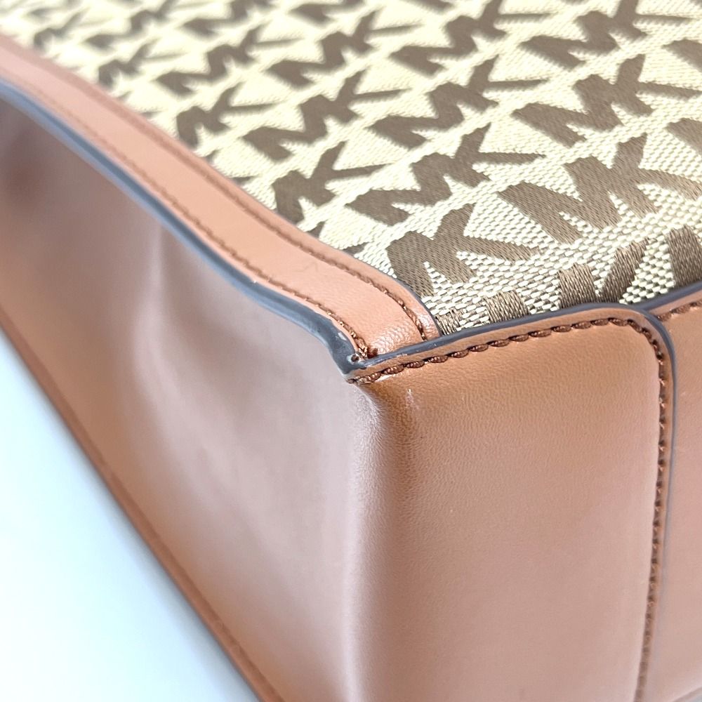 レザー|キャンバス