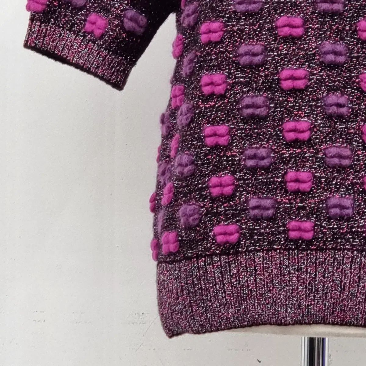 マーク メタリック