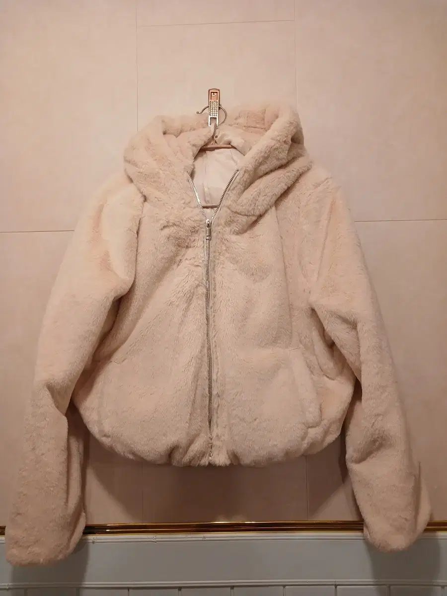 レディース アイボリー WHO フード ファー ショート ジャケット M サイズ