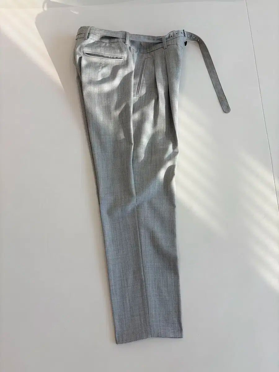 Years ago トゥ タック ウール パンツ