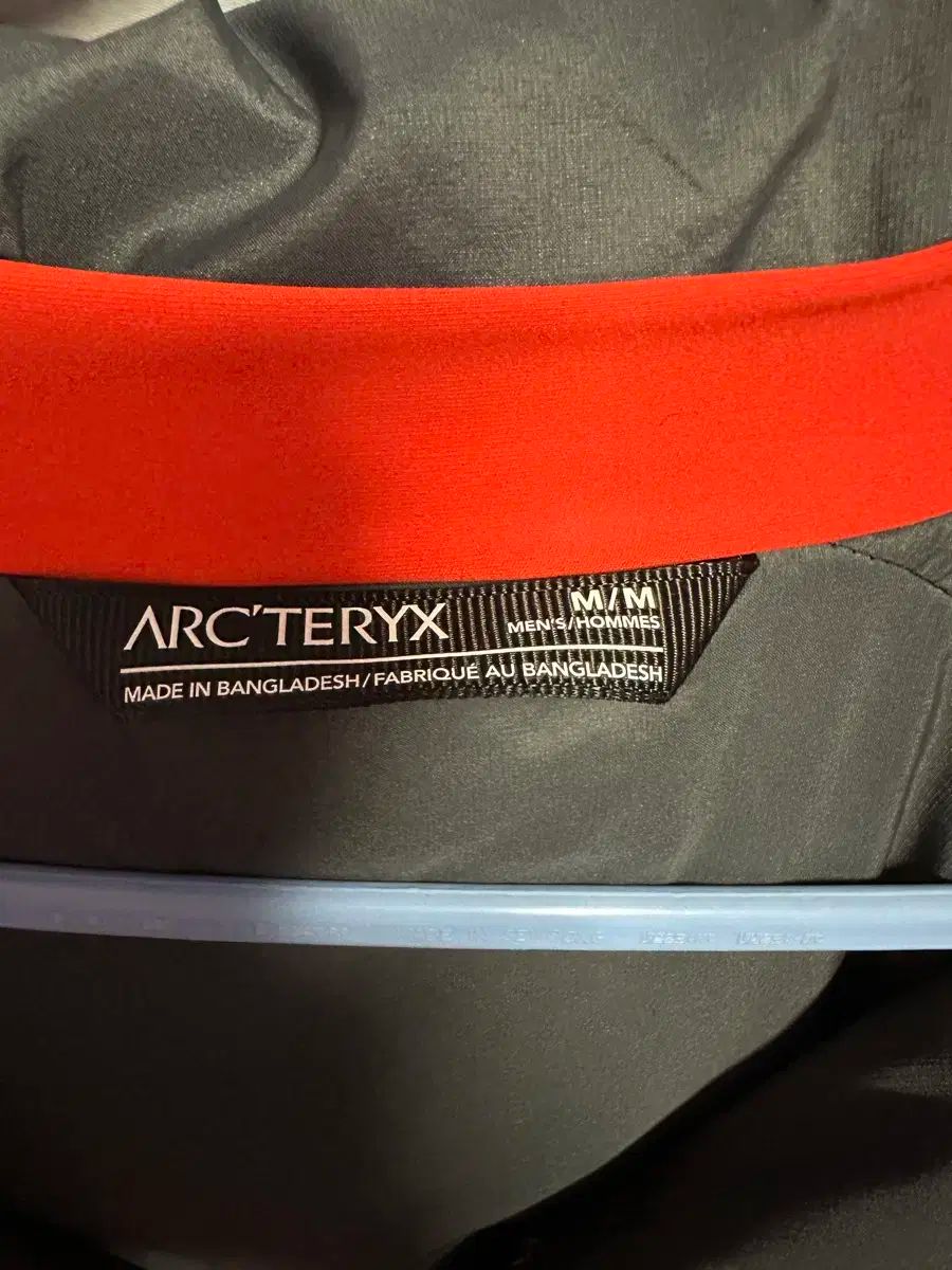 ARC TERYX アークテリクス Atom アトム SV ソーラーライズ Mサイズ