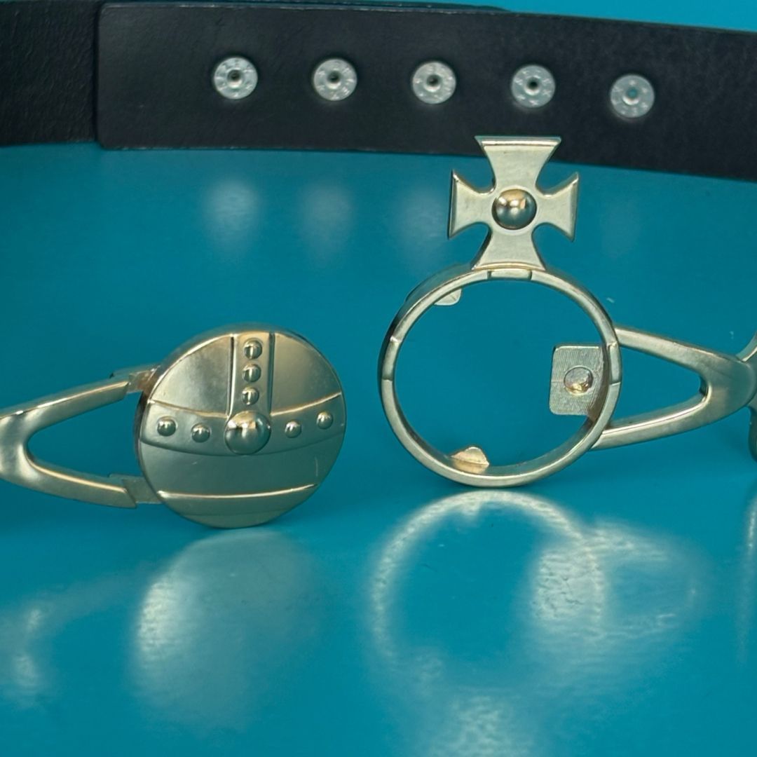 レザーベルトブラックオーブデザインユニセックス