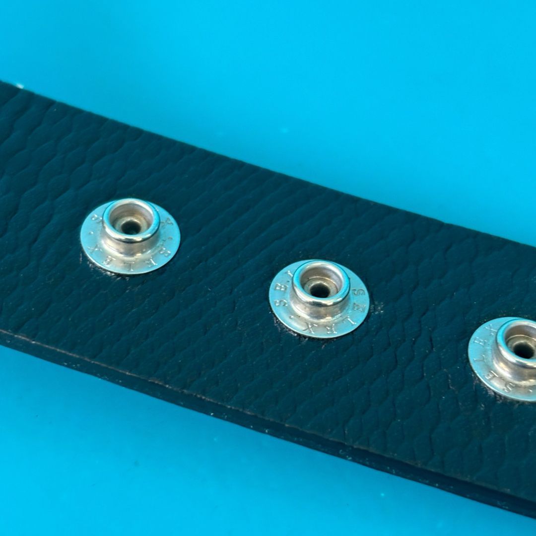 レザーベルトブラックオーブデザインユニセックス