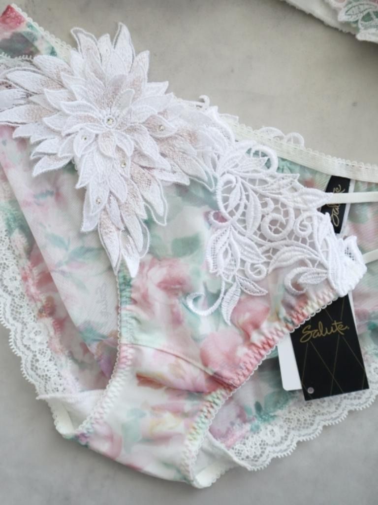 日本製 Wacoal Salute ワコールサルート 62G アールデコプレステージ ブラジャー-ショーツ G75|L 送料込み 6460087