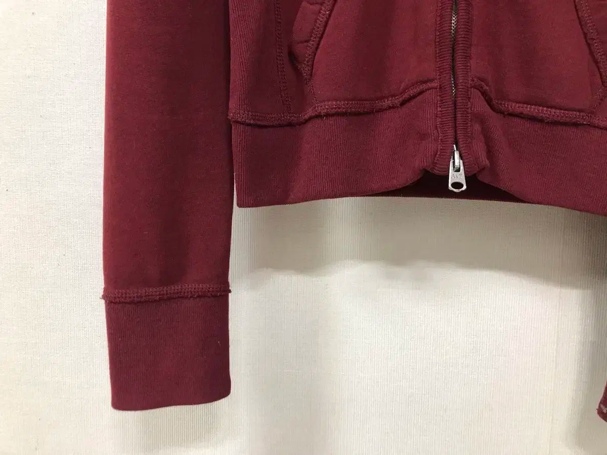  アバクロンビー レディース スリム タイトフィット 起毛 フードジップアップ _ バーガンディ xs パーカー トップス