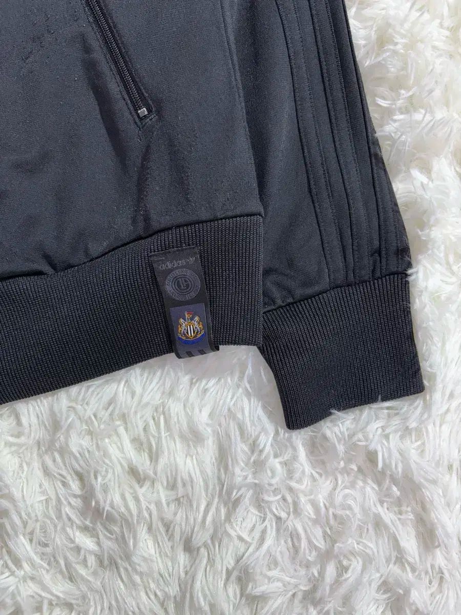 トラックジャージ