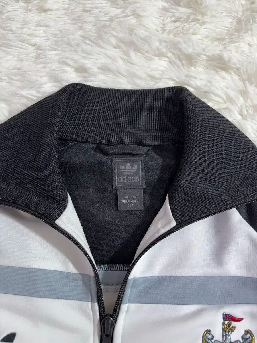  アディダス Newcastle United トラックジャージ その他 セットアップ