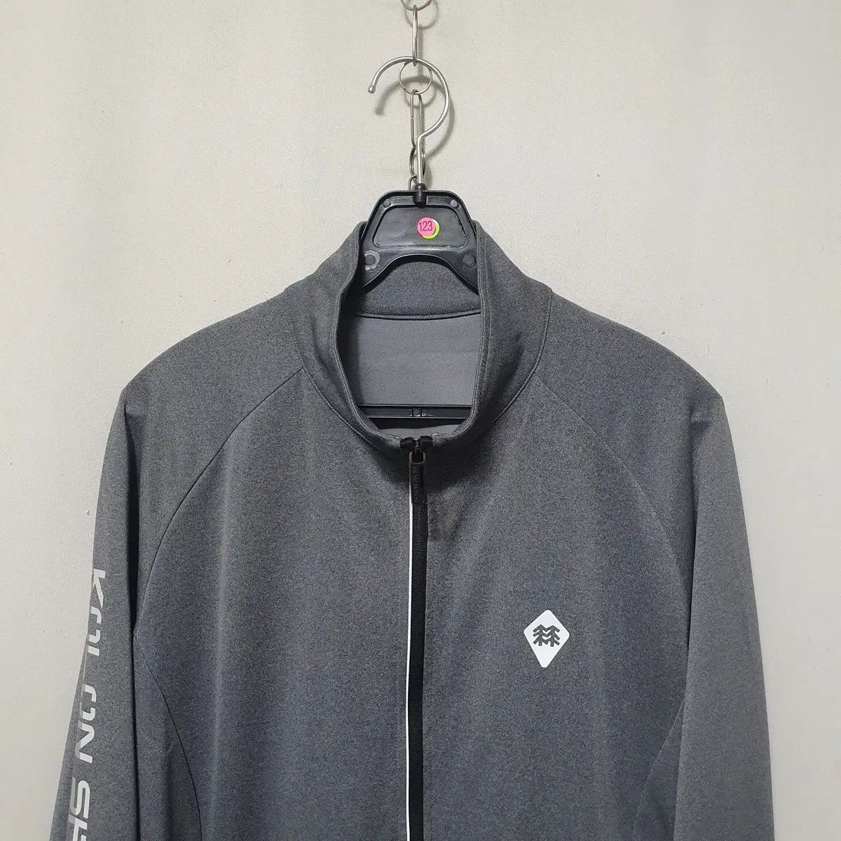 Barbour BY ALEXACHUNG カルメンワックスジャケット Barbour（バブアー） クロップド ビードネル ワックス ジャケット