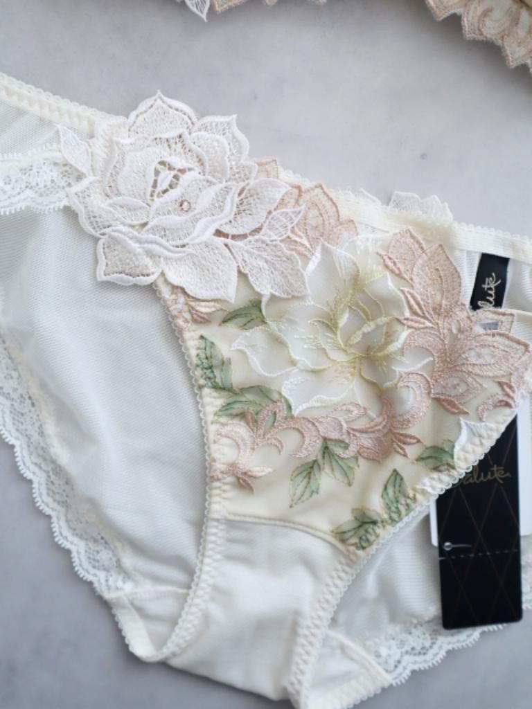 店舗 Wacoal Salute ワコールサルート 97G マレフィセント 日本製 ブラジャー-ショーツ E75|L 送料込み 6460089