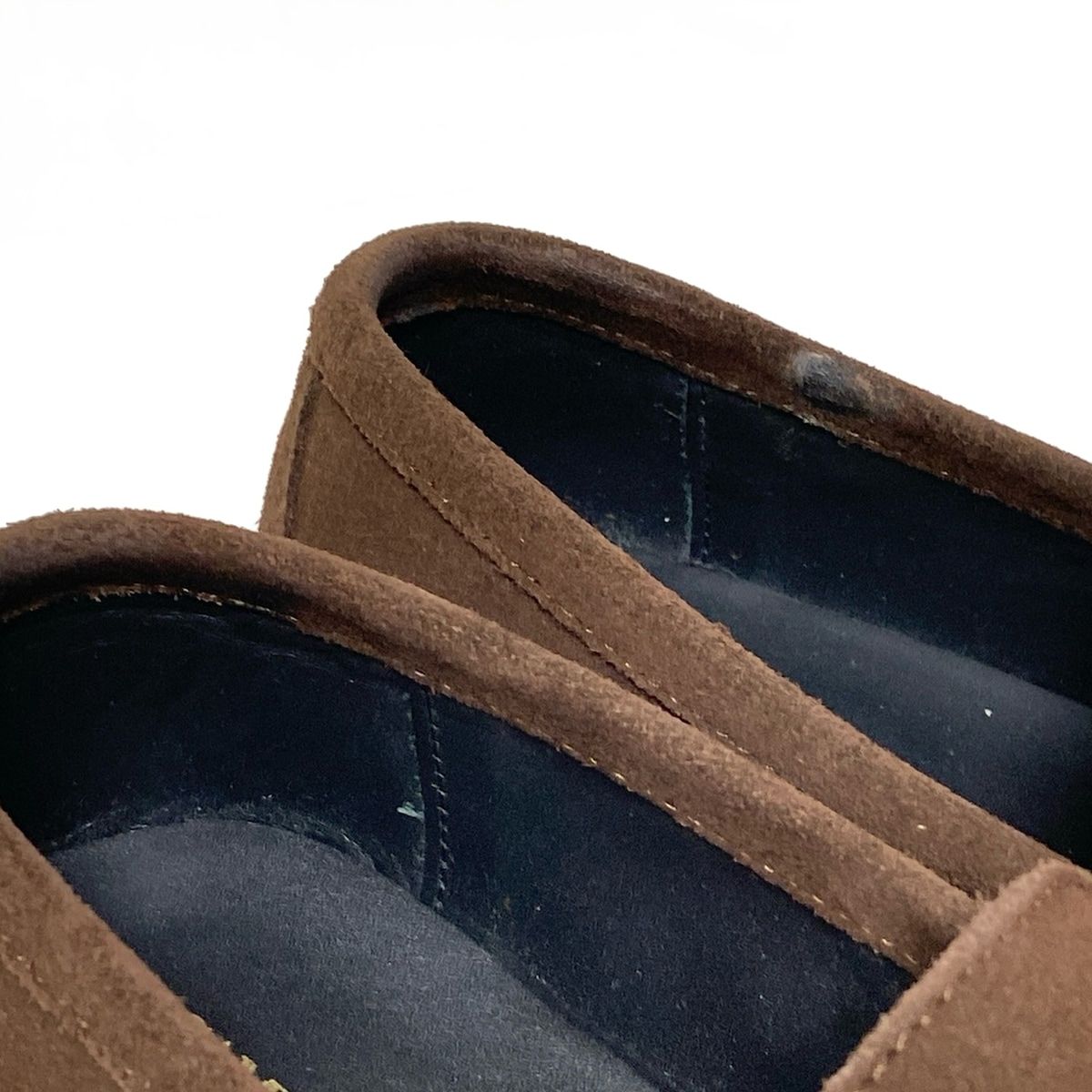 ダークブラウン