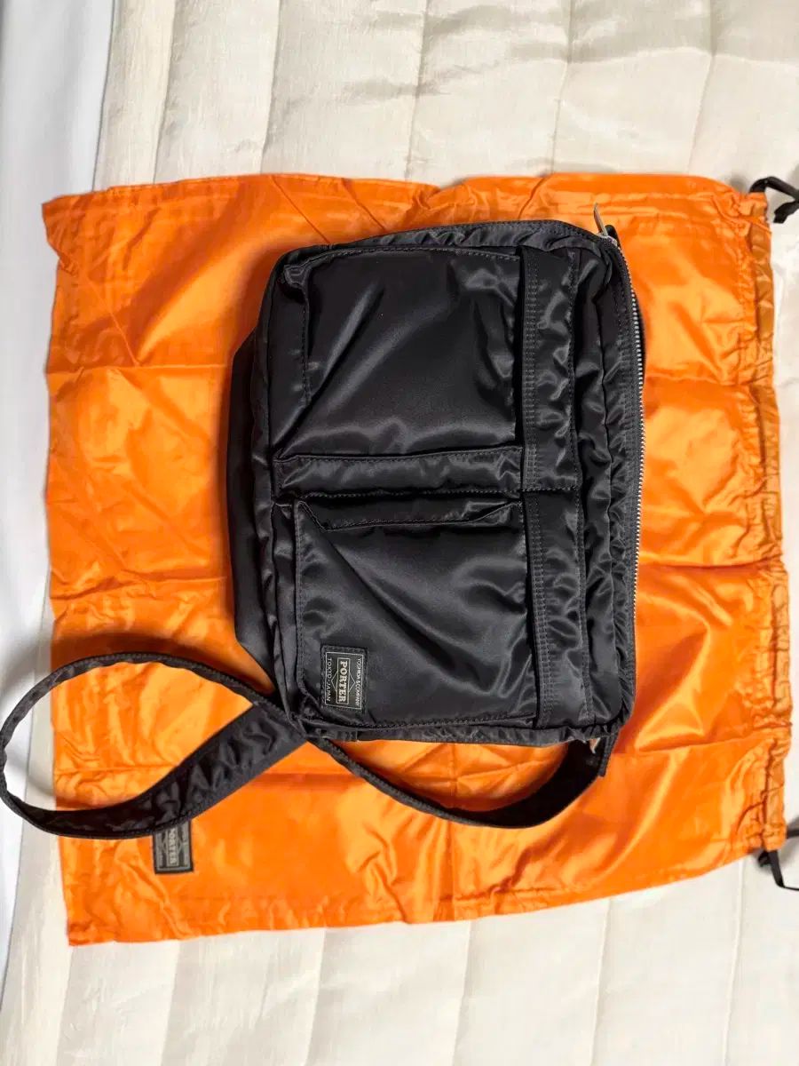 ポーター オール ニュー タンカー スリングバッグ ジップ ラージ ブラック