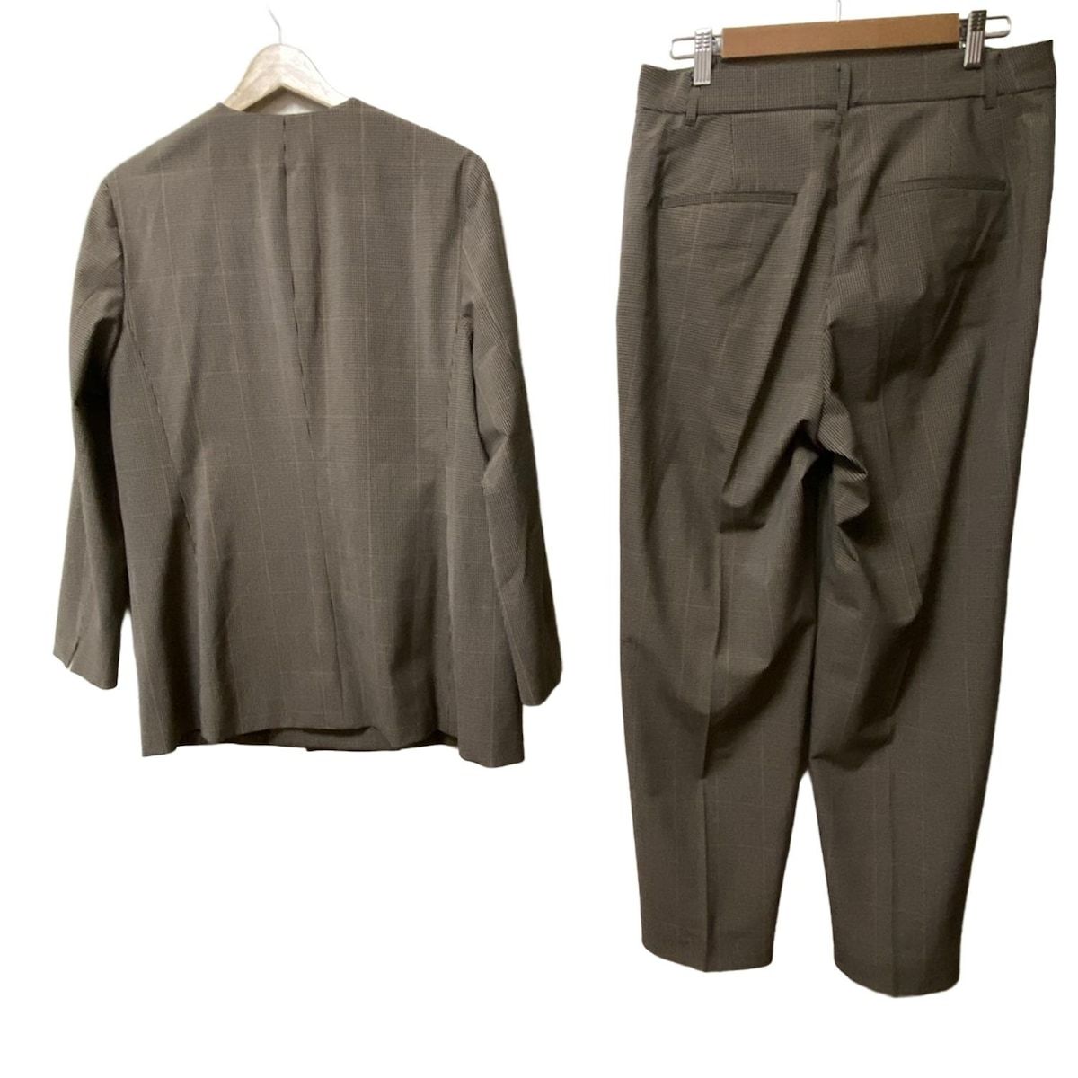 INDIVI インディビ レディースパンツスーツ レディース 黒×ベージュ×マルチ ダブル チェック柄