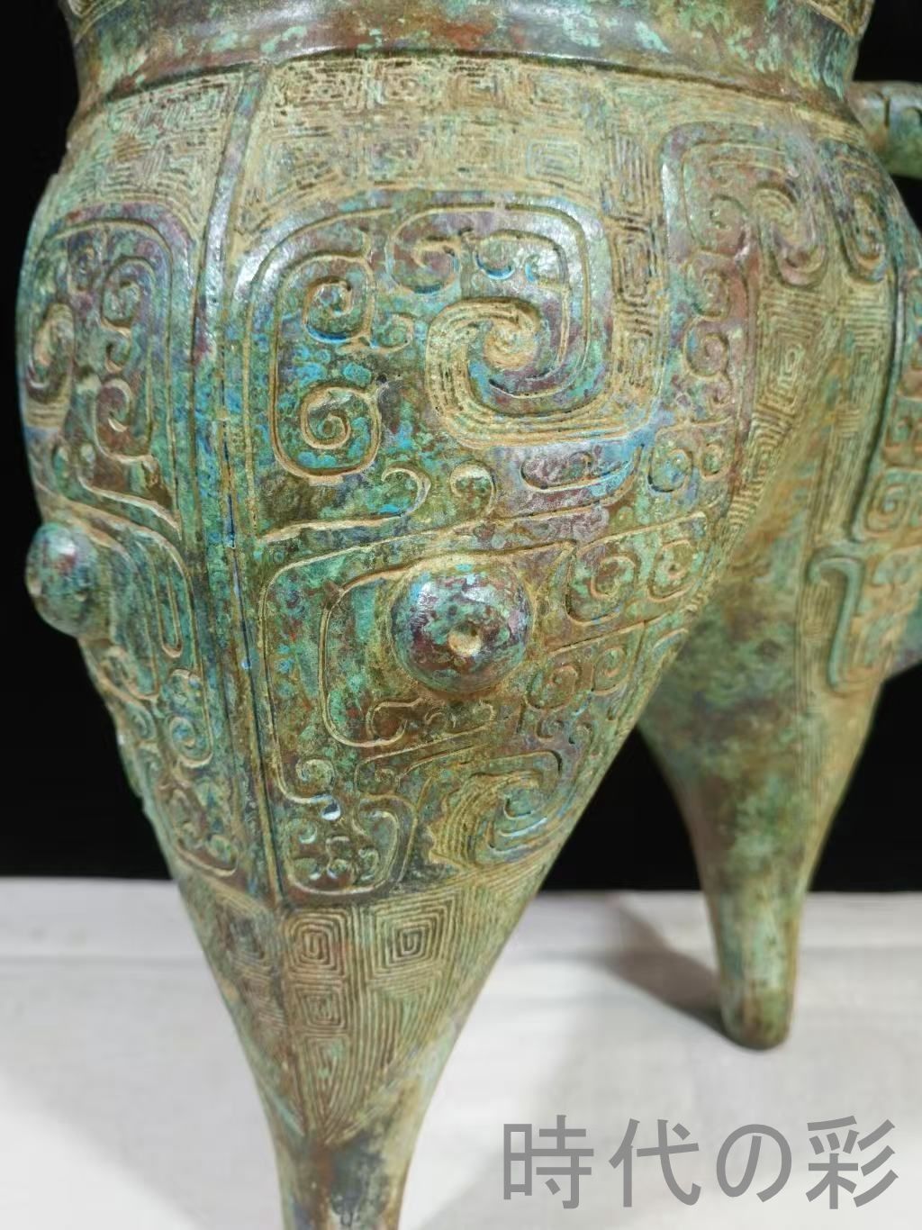 中国古美術・旧蔵青銅製鍍金三足の盛酒器・青銅製・純手作り・置物・茶道具・酒具 楽天市場】□龍香堂□☆珍品！中国産銅製置物「爵（三足酒器125mm