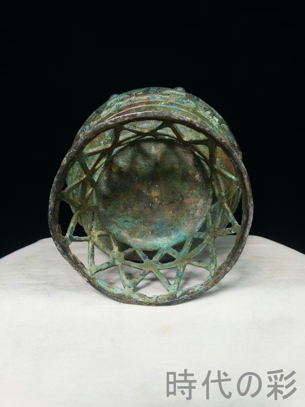 中国古美術 青銅器 長頸壺 酒器 饕餮文 唐物 骨董 彫刻工芸 禮器 風水鎮宅 中国古美術【饕餮文袋足和】青銅器 礼器 酒器 銅器 祭祀 酒具 純銅製