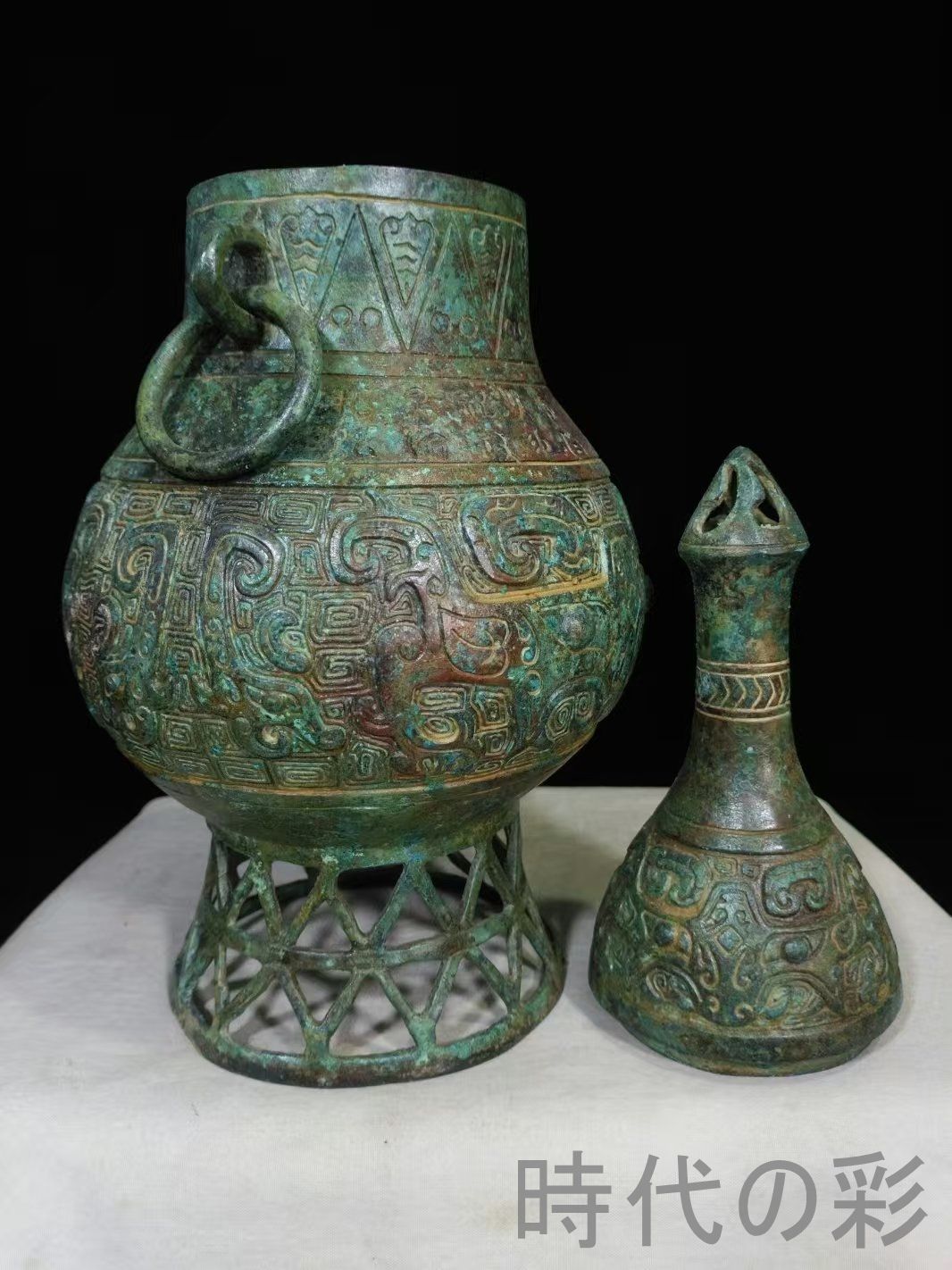 中国古美術・龍葫蘆の酒壺と皿・古い純銅鎏金细密彫・純手作り・高浮彫・置物・酒器 中国古美術・龍葫蘆の酒壺と皿・古い純銅鎏金细密彫・純手作り・高浮彫