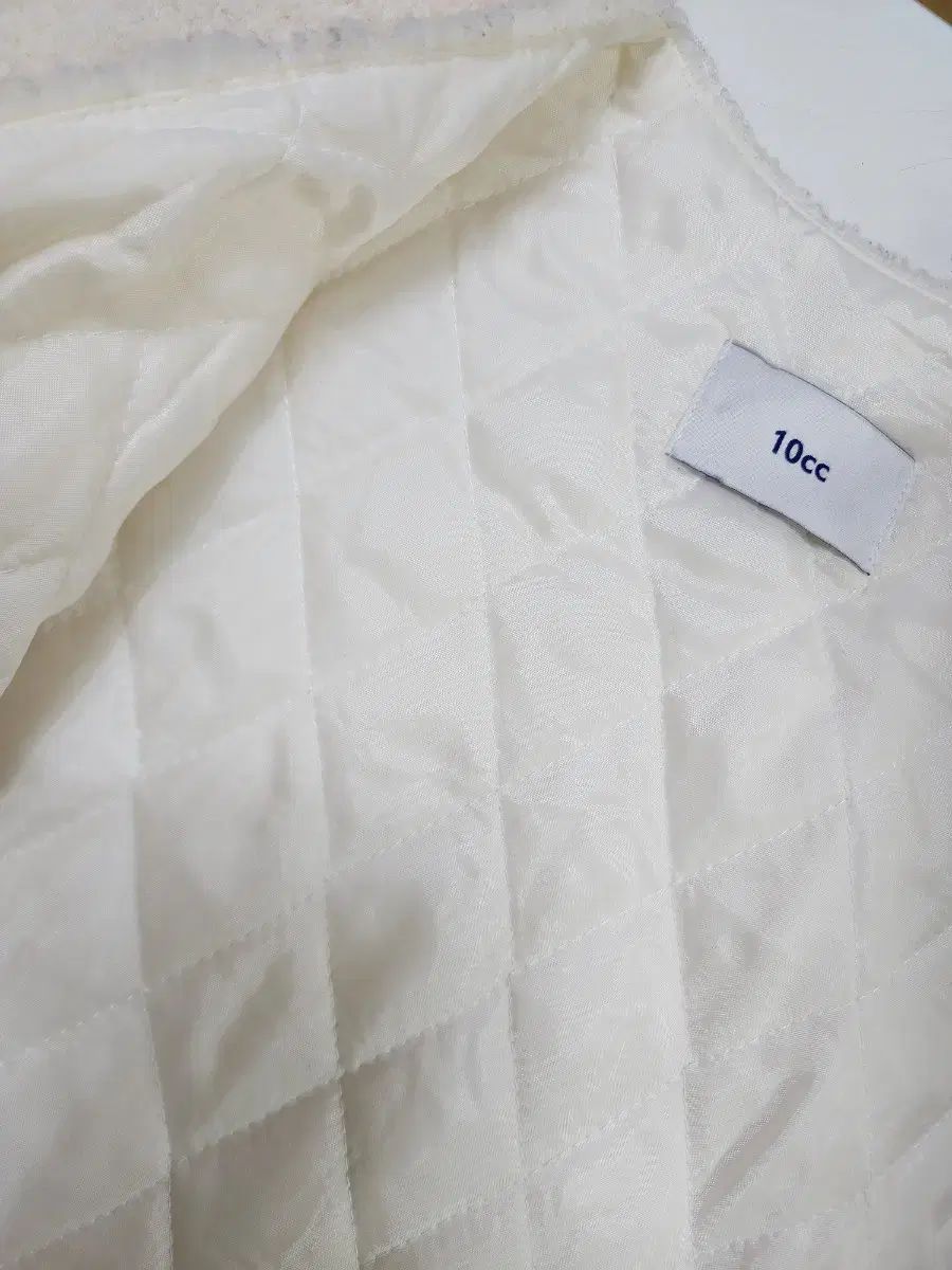 10cc アイボリー ブークレファー バロン袖 オーバージャケット GULLKHAN_COM