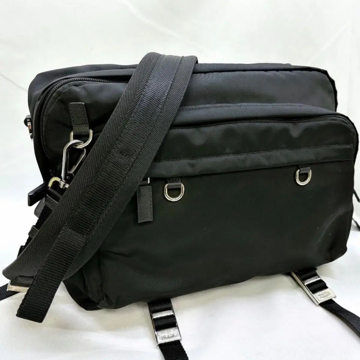 クロスボディーバッグ