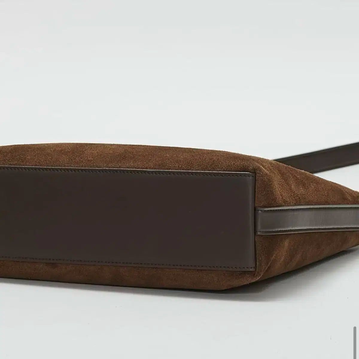 ROH SEOUL ローソウル クロスボディーバッグ スウェード バッグ クロス ショルダー プレゼント DECORATOM_COM_BR