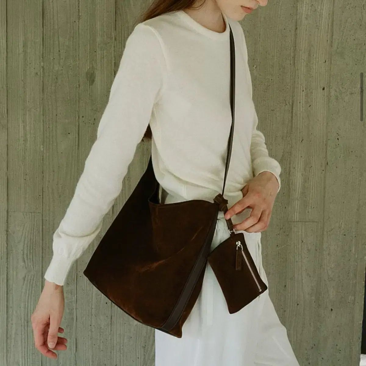 ROH SEOUL ローソウル クロスボディーバッグ スウェード バッグ クロス ショルダー プレゼント