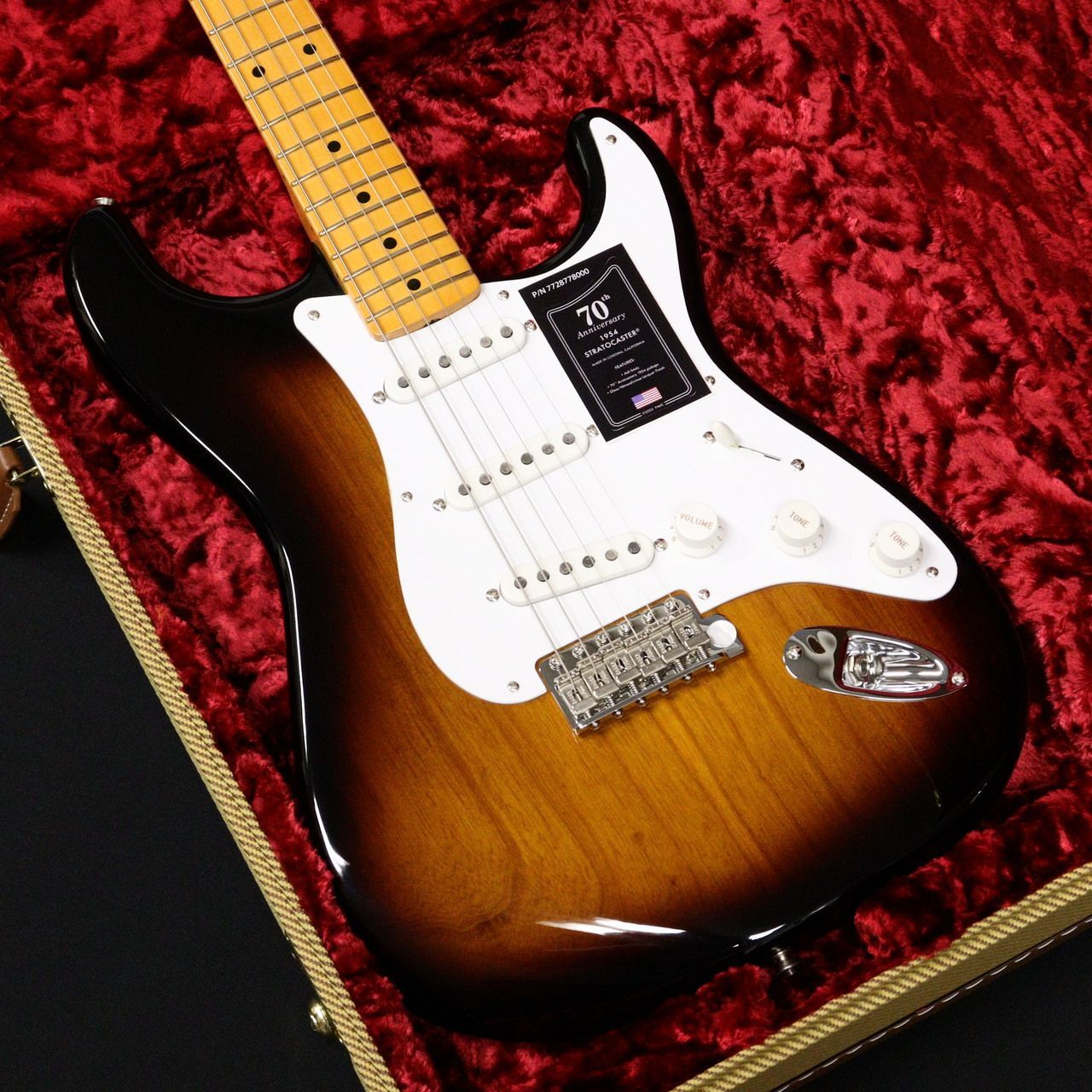 現物画像 Fender 70TH ANNIVERSARY AMERICAN VINTAGE II 1954 STRATOCASTER